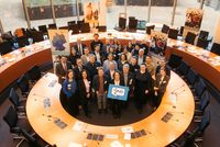 Gruppenbild beim Parlamentarischen Frühstück